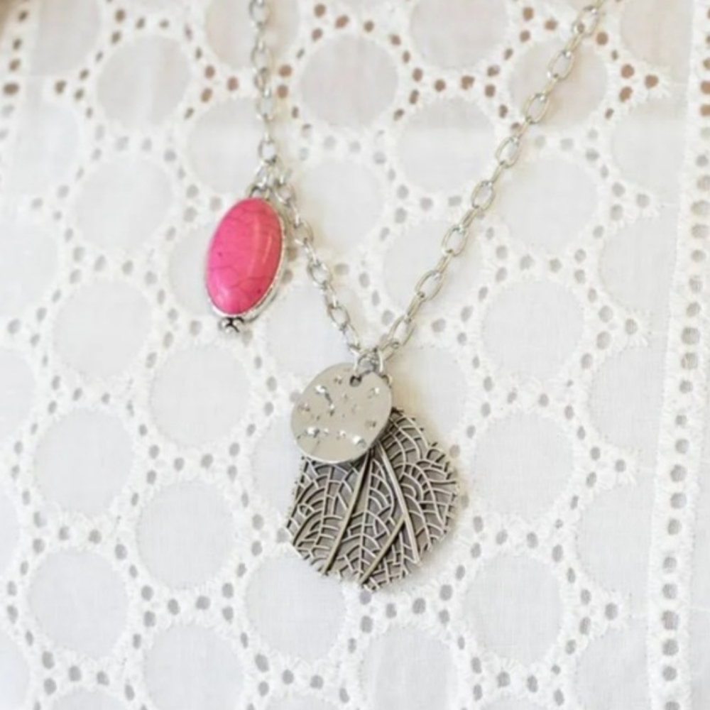 Paparazzi Free Spirited Forager Pink Necklace